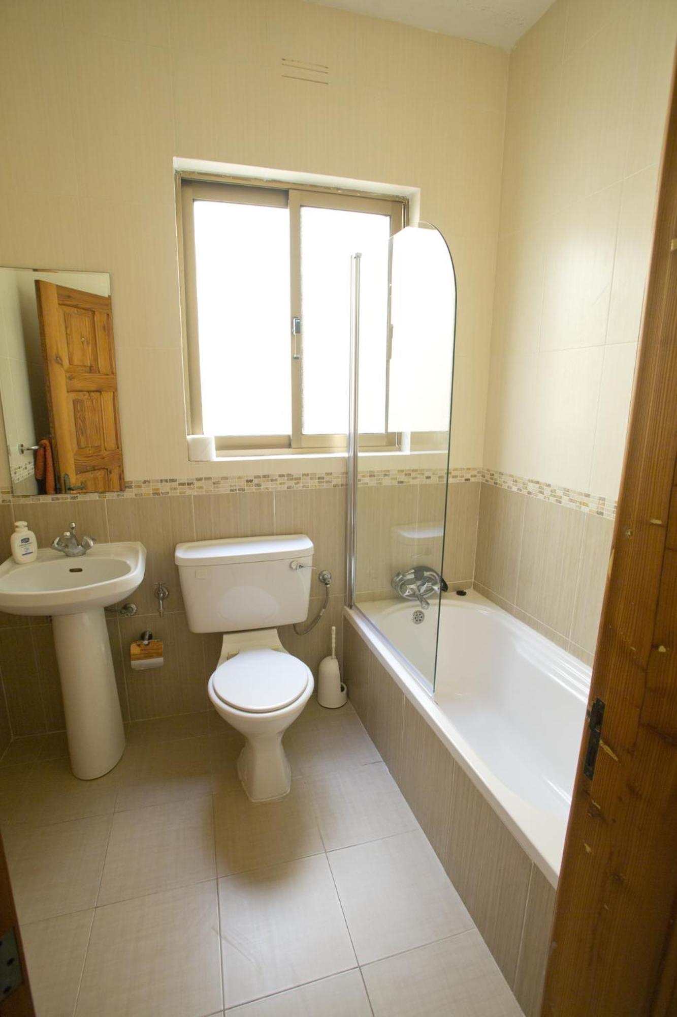 Dolphin Court Marsalforn