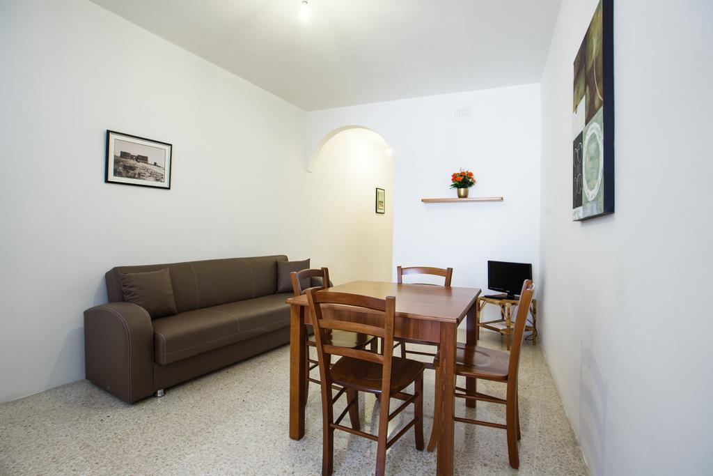 Dolphin Court Marsalforn