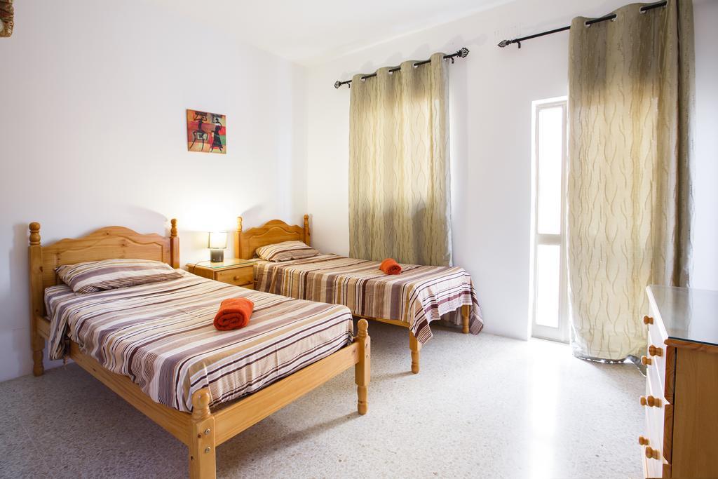 Dolphin Court * Marsalforn