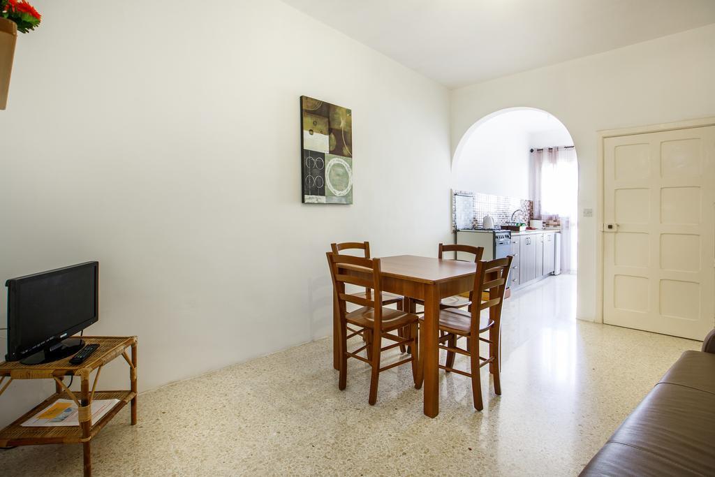 Dolphin Court Apartament Marsalforn
